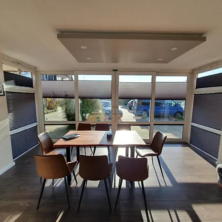 Neumühler Hof Stefan Bietet 4 Schlafzimmer Und 4 Bäder , Eine Große Badewanne Und Großer Terrasse Zum Garten, Kostenfreie Parkmöglichkeiten