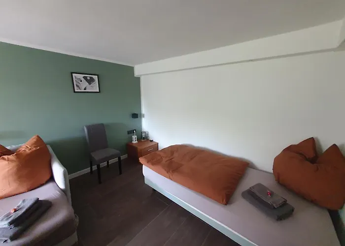 Apartment Neumuhler Hof: Spacious Family Retreat With Garden Terrace Schwerin (Mecklenburg-Vorpommern)