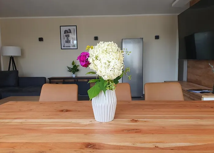 Neumuhler Hof: Spacious Family Retreat With Garden Terrace Schwerin (Mecklenburg-Vorpommern)