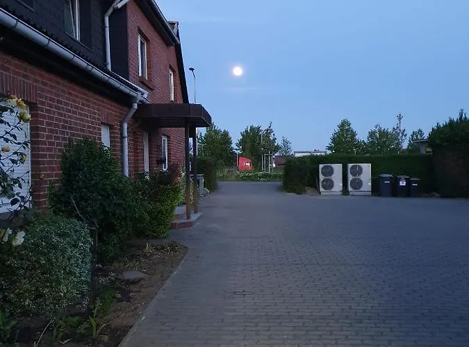 Neumuhler Hof: Spacious Family Retreat With Garden Terrace Apartment *