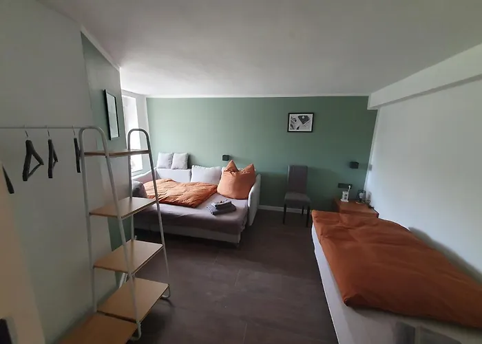 Neumuhler Hof: Spacious Family Retreat With Garden Terrace