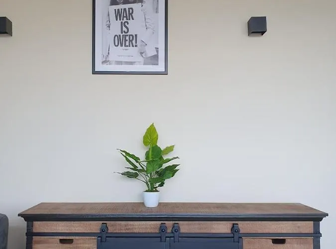 Neumuhler Hof: Spacious Family Retreat With Garden Terrace