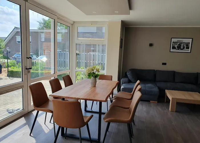 Neumuhler Hof: Spacious Family Retreat With Garden Terrace * Schwerin (Mecklenburg-Vorpommern)