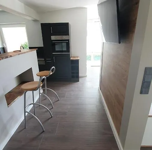 Neumuhler Hof: Spacious Family Retreat With Garden Terrace Apartment *