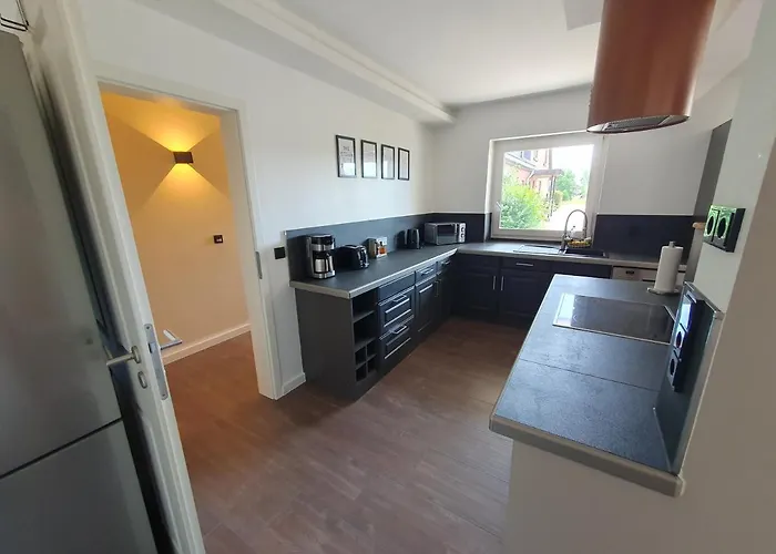 Neumuhler Hof: Spacious Family Retreat With Garden Terrace *