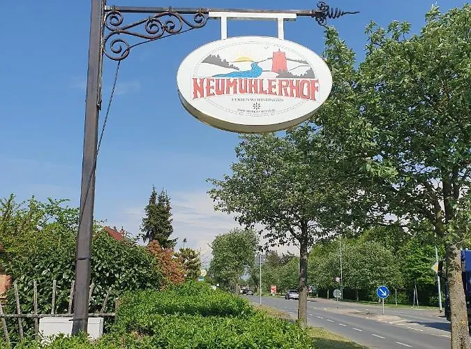 Apartment Neumuhler Hof: Spacious Family Retreat With Garden Terrace *