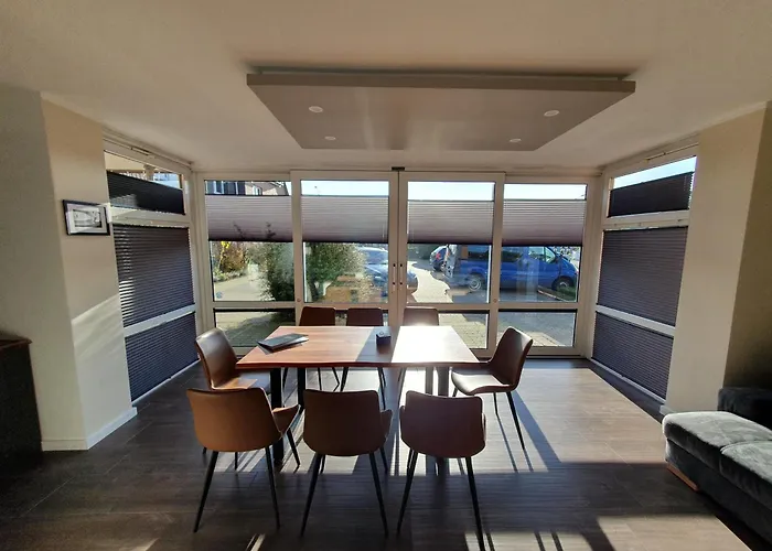 Neumuhler Hof: Spacious Family Retreat With Garden Terrace