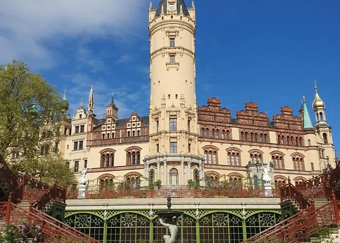 Neumuhler Hof: Spacious Family Retreat With Garden Terrace Apartment *