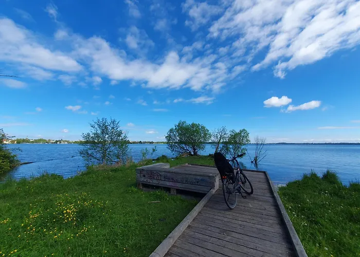 Neumuhler Hof: Spacious Family Retreat With Garden Terrace Apartment Schwerin (Mecklenburg-Vorpommern)